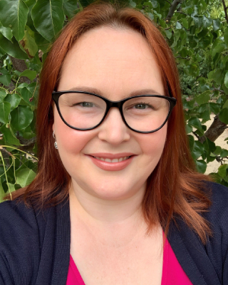 Dr Laura Smith
